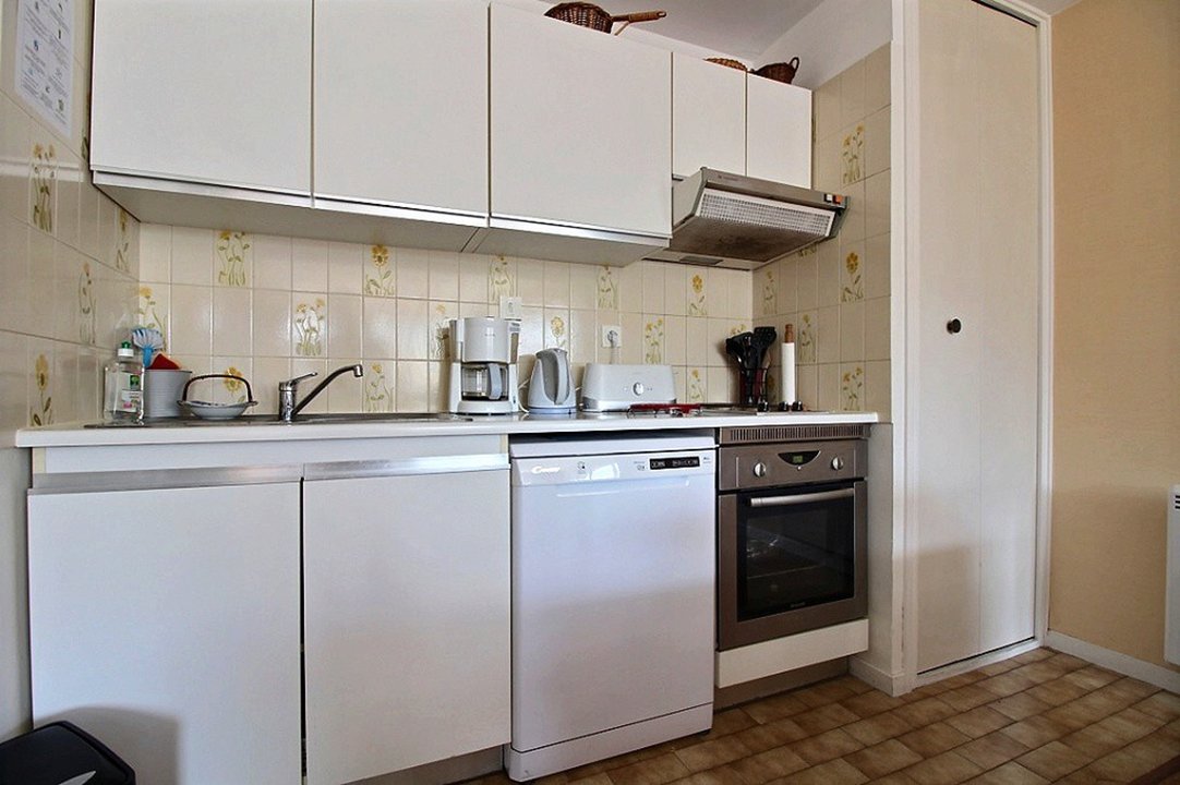 /picture/helios/116252002/MER E220/7_2025-12-07CET00h00-11.jpg